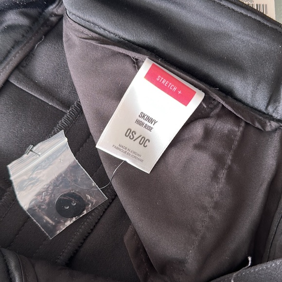 Express pants - Picture 3 of 6